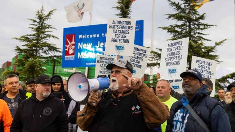 ‘panic-buying-begins’:-tiktok-users-show-port-strike-fears-sparked-toilet-paper-and-grocery-rush