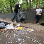 addicts-shoot-up,-poop-on-bronx-street-just-feet-from-courthouse:-‘neighborhood-is-barbaric’