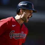 mlb-playoffs-2024:-guardians’-bats-come-out-hot,-tigers’-pitching-chaos-backfires-in-lopsided-alds-game-1