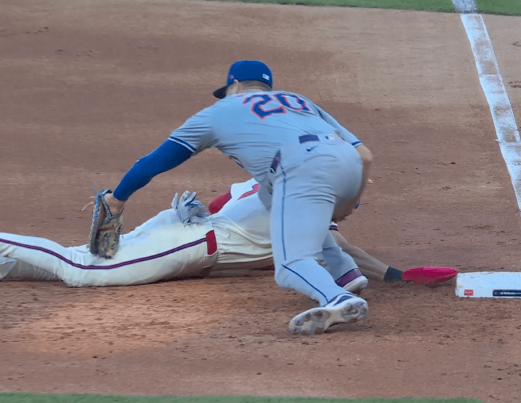 mets-phillies-umpires-eviscerated-for-controversial-challenge-call,-strike-zone:-‘horrendous’