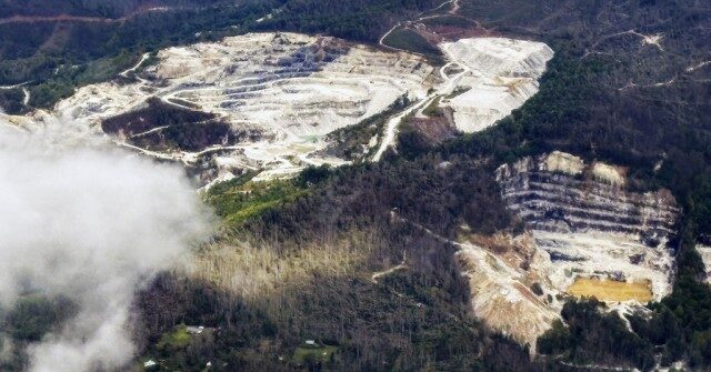 hurricane-helene-destroys-nc-town-containing-‘purest’-quartz-mines,-disrupting-semiconductor-industry