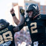 vanderbilt-stuns-top-ranked-alabama,-securing-commodores’-first-ever-win-over-no.-1-team