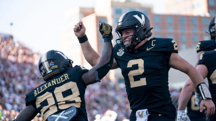 vanderbilt-stuns-top-ranked-alabama,-securing-commodores’-first-ever-win-over-no.-1-team