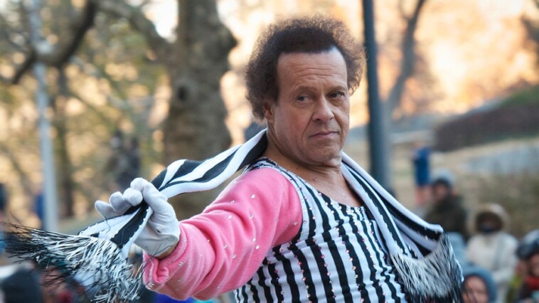 richard-simmons’-brother-shares-‘little-secret’-about-late-fitness-guru’s-burial:-‘not-too-many-people-know’