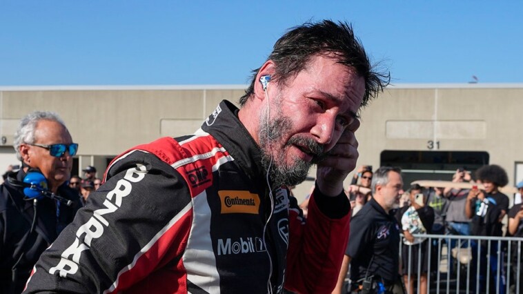 keanu-reeves-spins-out-during-professional-racing-debut-at-indianapolis