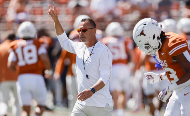 ap-top-25:-texas-re-takes-no.-1-spot-as-top-five-gets-shaken-up-after-alabama-and-tennessee’s-losses