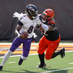 disaster-to-glory:-lamar-jackson-throws-the-touchdown-pass-of-the-year