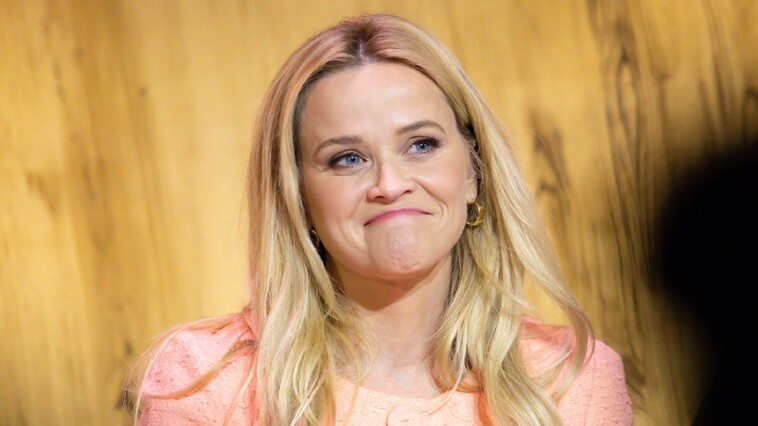 reese-witherspoon-‘found’-her-voice-as-a-single-mother:-‘no-one’s-coming-to-help’