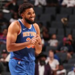 kat-gets-first-action-with-knicks,-scores-10-points