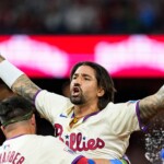 phillies’-nick-castellanos-delivers-walk-off-hit-to-defeat-mets-in-nlds-game-2