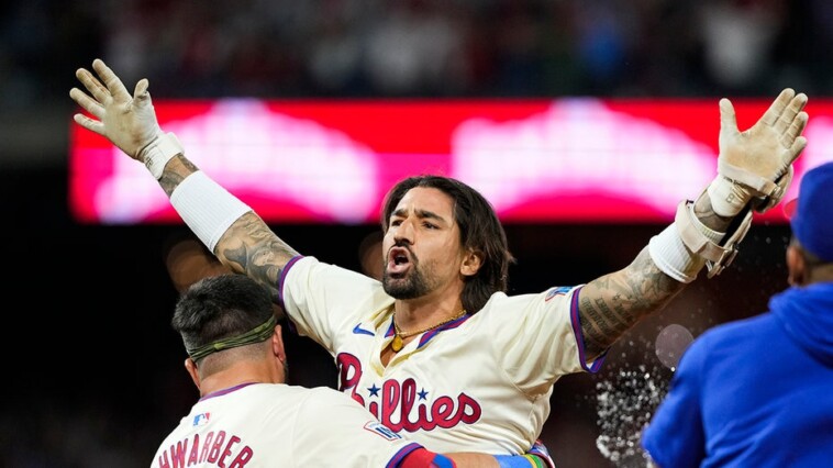 phillies’-nick-castellanos-delivers-walk-off-hit-to-defeat-mets-in-nlds-game-2