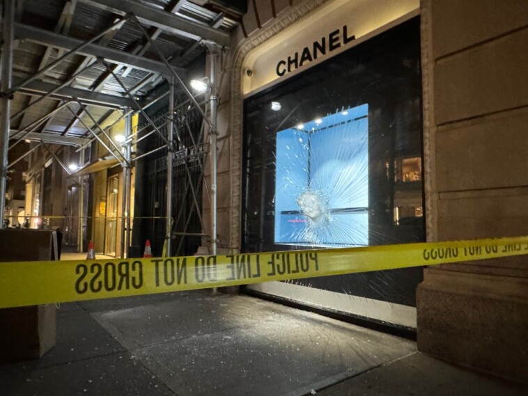 sledgehammer-wielding-men-smash-window-of-upper-east-side-chanel-store