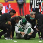 jets-receive-good-news-after-aaron-rodgers-injury-scare