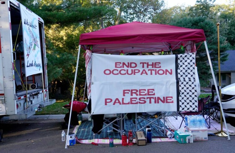 jewish-democratic-rep-faces-anti-israel-encampment-outside-his-ohio-home-on-oct.-7-anniversary:-‘don’t-think-they-have-any-boundaries’