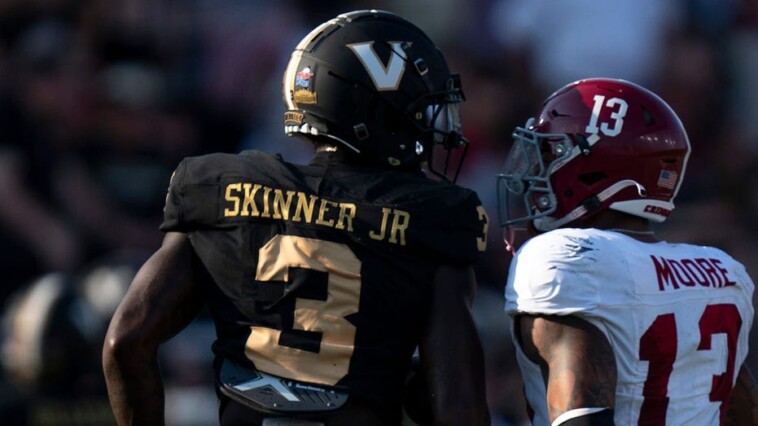 alabama-star-pushes-vandy-qb’s-head-into-ground-during-upset-loss,-issues-apology