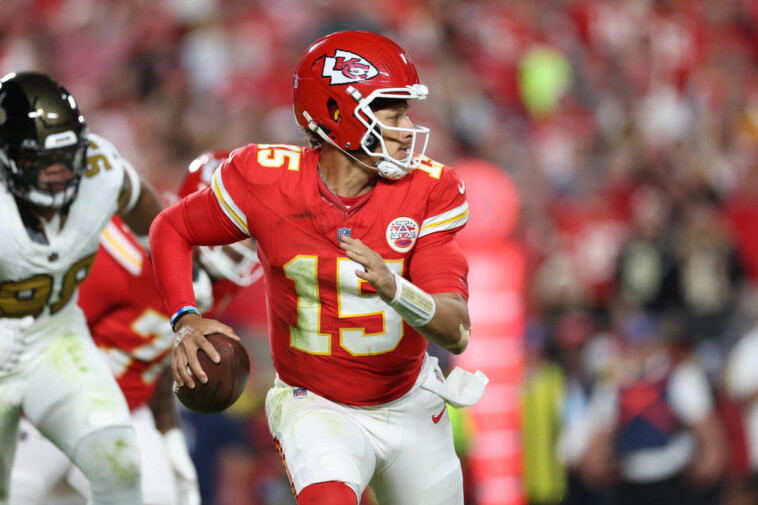 chiefs-overcome-red-zone-woes-for-win-over-saints,-5-0-start