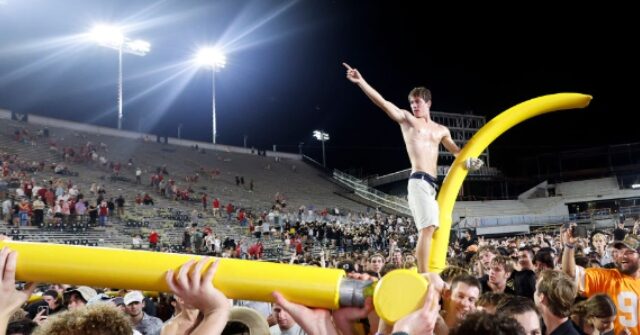 watch:-vanderbilt-hit-with-$100k-fine-after-fans-rush-field,-tear-down-goal-posts