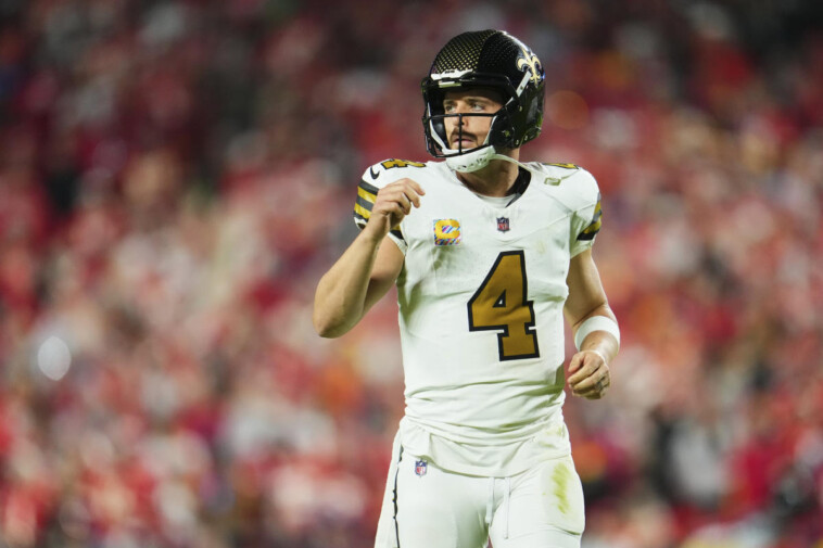 derek-carr-reportedly-to-miss-multiple-games-with-oblique-injury,-saints-eyeing-spencer-rattler-as-replacement