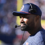 jerod-mayo-let-2-big-considerations-dictate-patriots’-qb-battle.-starting-drake-maye-shows-which-won-out