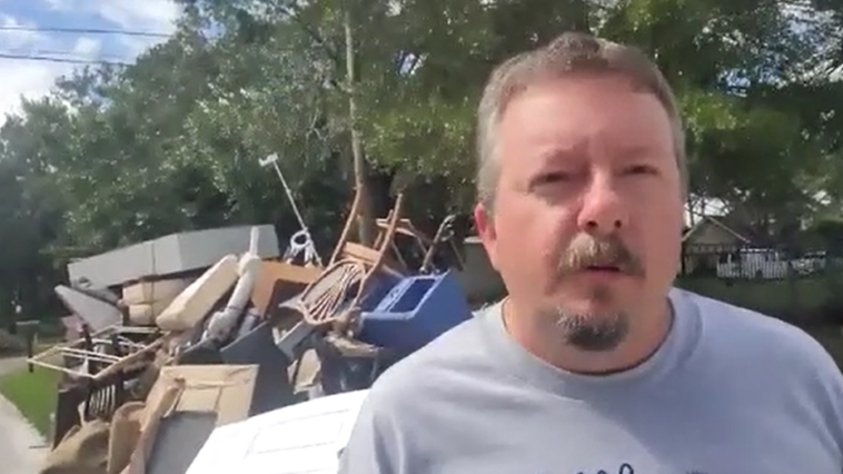 hurricane-chaser-in-florida-says-milton-prompted-‘race’-for-residents-to-evacuate