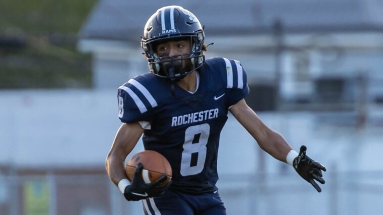 pennsylvania-high-school-football-player-collapses-during-game-following-hard-hit-to-helmet