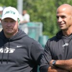 jets-fired-robert-saleh-shortly-after-he-decided-to-demote-offensive-coordinator-nathaniel-hackett:-report