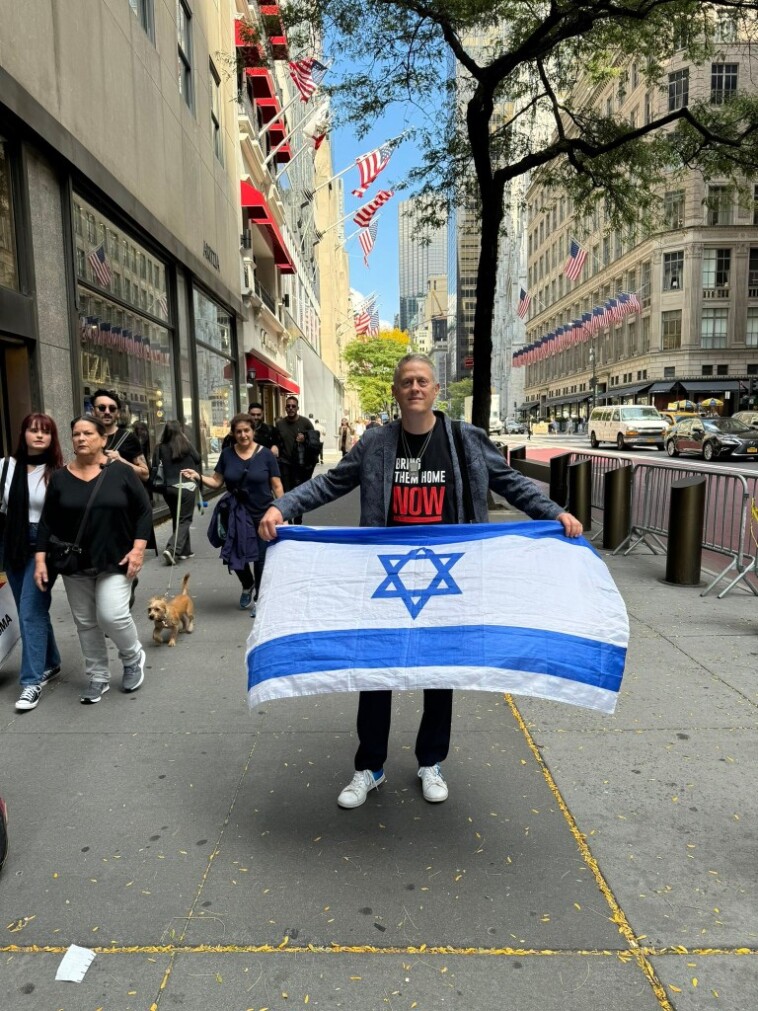 democratic-majority-of-israel-co-chair-speaks-out-after-being-attacked-by-anti-israel-mob-in-nyc:-‘crossed-a-line’