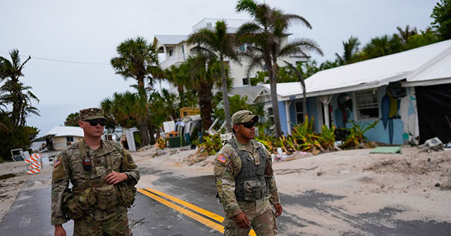 ominous-videos-show-officials-warning-florida-residents-to-‘please-leave-now’