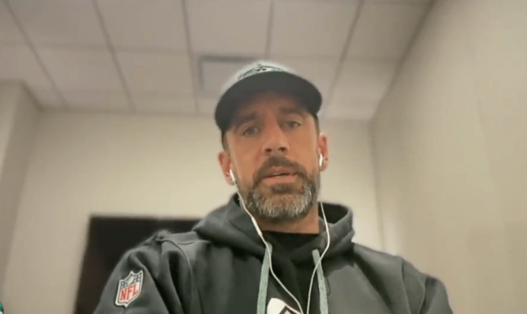 aaron-rodgers-blasts-‘ridiculous’-reports-he-wanted-robert-saleh-fired-from-jets