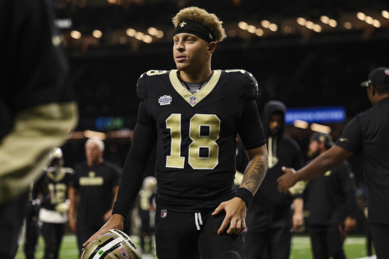 saints-rookie-qb-spencer-rattler-to-start-vs.-buccaneers-with-derek-carr-out