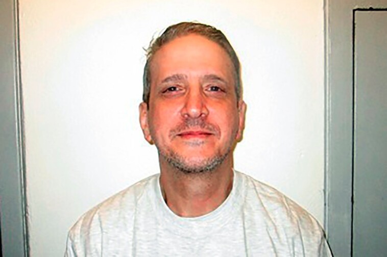 supreme-court-appears-divided-on-fate-of-death-row-inmate-richard-glossip-after-nine-halted-executions