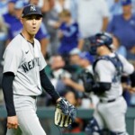 aaron-boone-pushes-right-bullpen-buttons-in-crunch-time-for-yankees