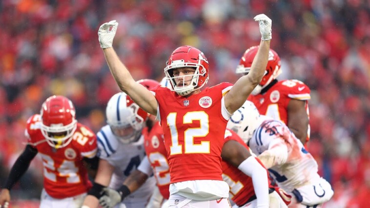 patrick-mahomes’-former-teammate-responds-to-royals-taunts-during-playoff-game-vs-yankees