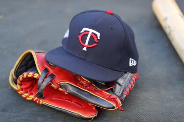 minnesota-twins-to-be-put-up-for-sale-by-pohlad-family