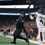 wilson’s-‘jumpman’-td-grab-leaves-jets-awestruck