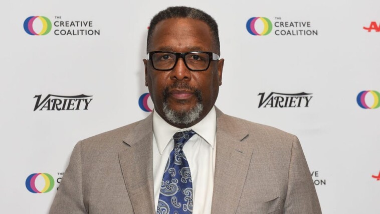 actor-wendell-pierce-says-‘unruly’-fans-at-yankee-stadium-prompted-him-to-leave-world-series-game-5-early