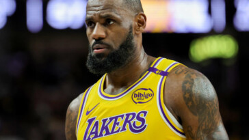 lebron-james-endorses-kamala-harris-for-president:-‘the-choice-is-clear’