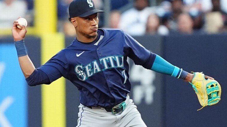 mariners-decline-$12m-option-on-veteran-polanco