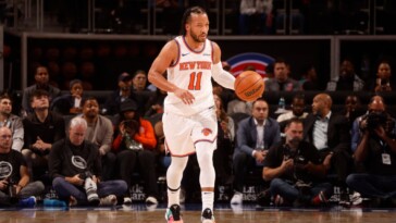 knicks-put-on-offensive-clinic-in-relentless-annihilation-of-sad-pistons