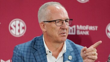 sec-commissioner-greg-sankey-warns-teams-to-‘stop-the-feigned-injuries-nonsense’