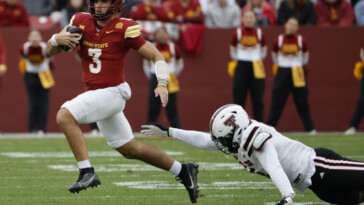 no.-11-iowa-state-suffers-first-loss-of-season,-falling-23-22-to-texas-tech-in-final-seconds