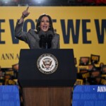 kamala-harris-holds-1-point-edge-in-michigan,-new-poll-shows