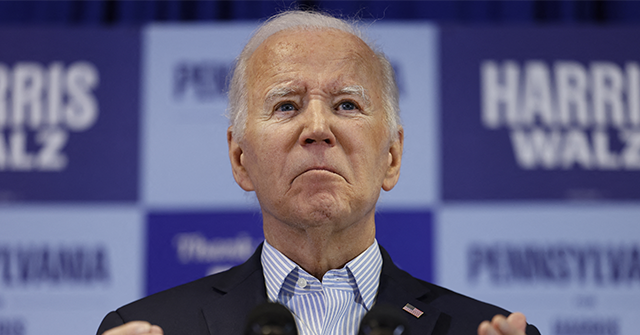 harris-campaign-rally:-joe-biden-says-he-wants-to-‘smack’-trump’s-‘ass’