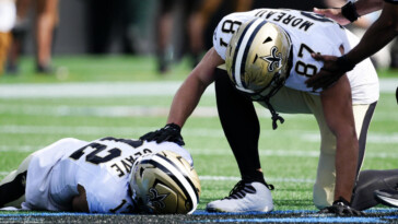 saints’-chris-olave-carted-off-field-on-backboard,-hospitalized-after-illegal-hit-resulted-in-concussion