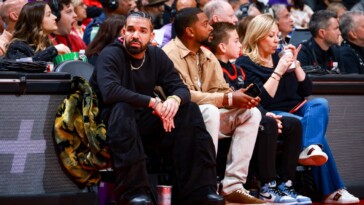 drake-appears-to-call-demar-derozan-‘p—y’-after-raptors-banner-threat