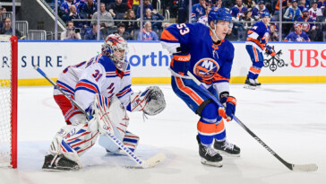 how-to-watch-first-rangers-vs.-islanders-game-of-the-season-for-free