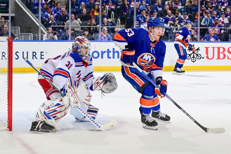 how-to-watch-first-rangers-vs.-islanders-game-of-the-season-for-free