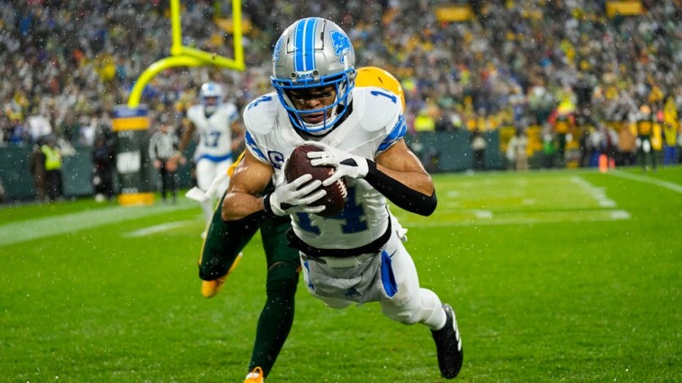 lions-star-amon-ra-st-brown’s-pregame-outfit-features-clear-message-for-packers-ahead-of-rivalry-game