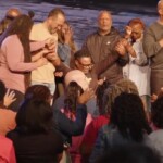 pastor-accused-of-sexually-assaulting-church-member-is-celebrated-as-he-returns-to-pulpit