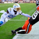 waiver-wire:-look-to-cedric-tillman-ahead-of-week-10